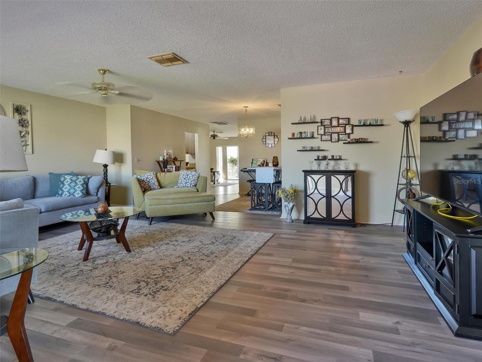 Single Family Residence at 202 CACTUSFLOWER LN, SUN CITY CENTER, photo 10 of 43