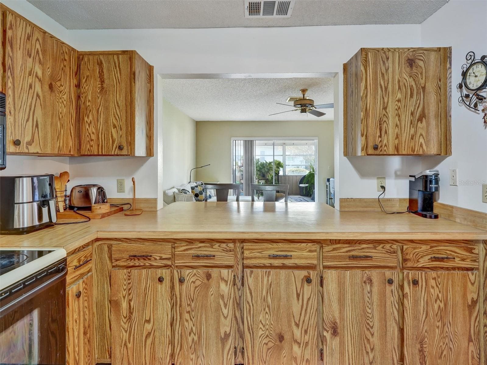 Single Family Residence at 202 CACTUSFLOWER LN, SUN CITY CENTER, photo 15 of 43