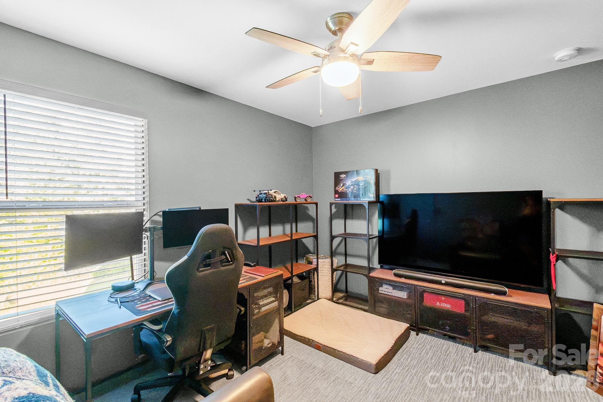 Single Family Residence at 525 Newfound Hollow Drive, Charlotte, photo 26 of 47