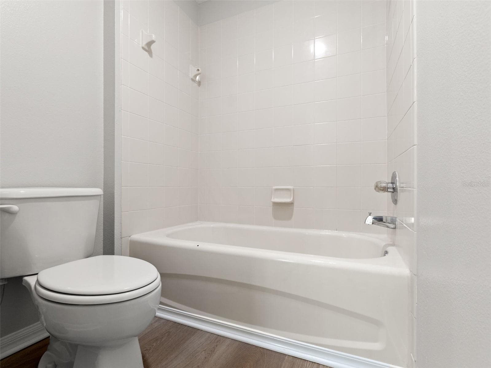 Upstairs bathroom - 17912 HAVENVIEW LN, LUTZ
