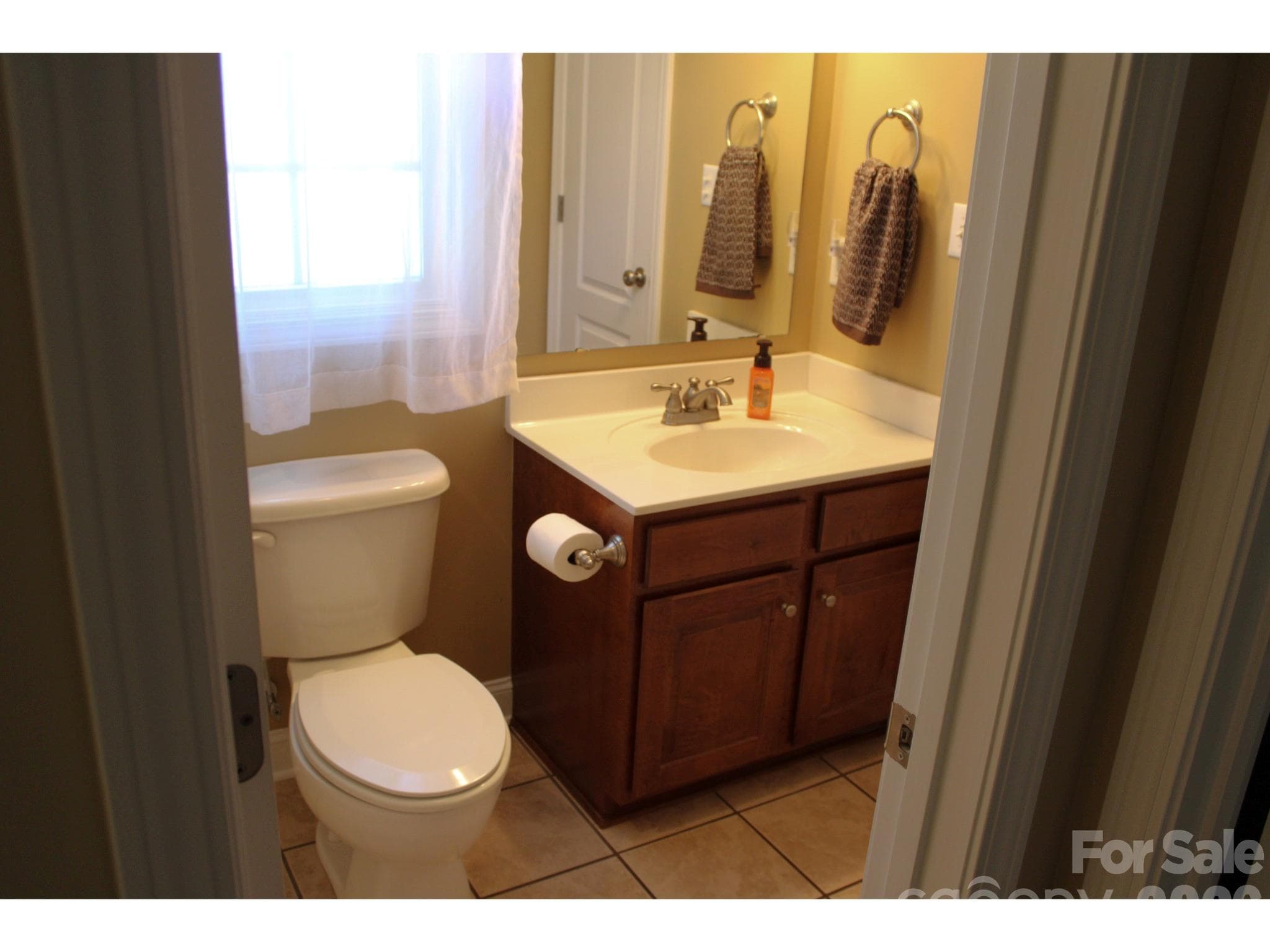 Single Family Residence at 1058 N Lilac Lane, Salisbury, photo 17 of 48