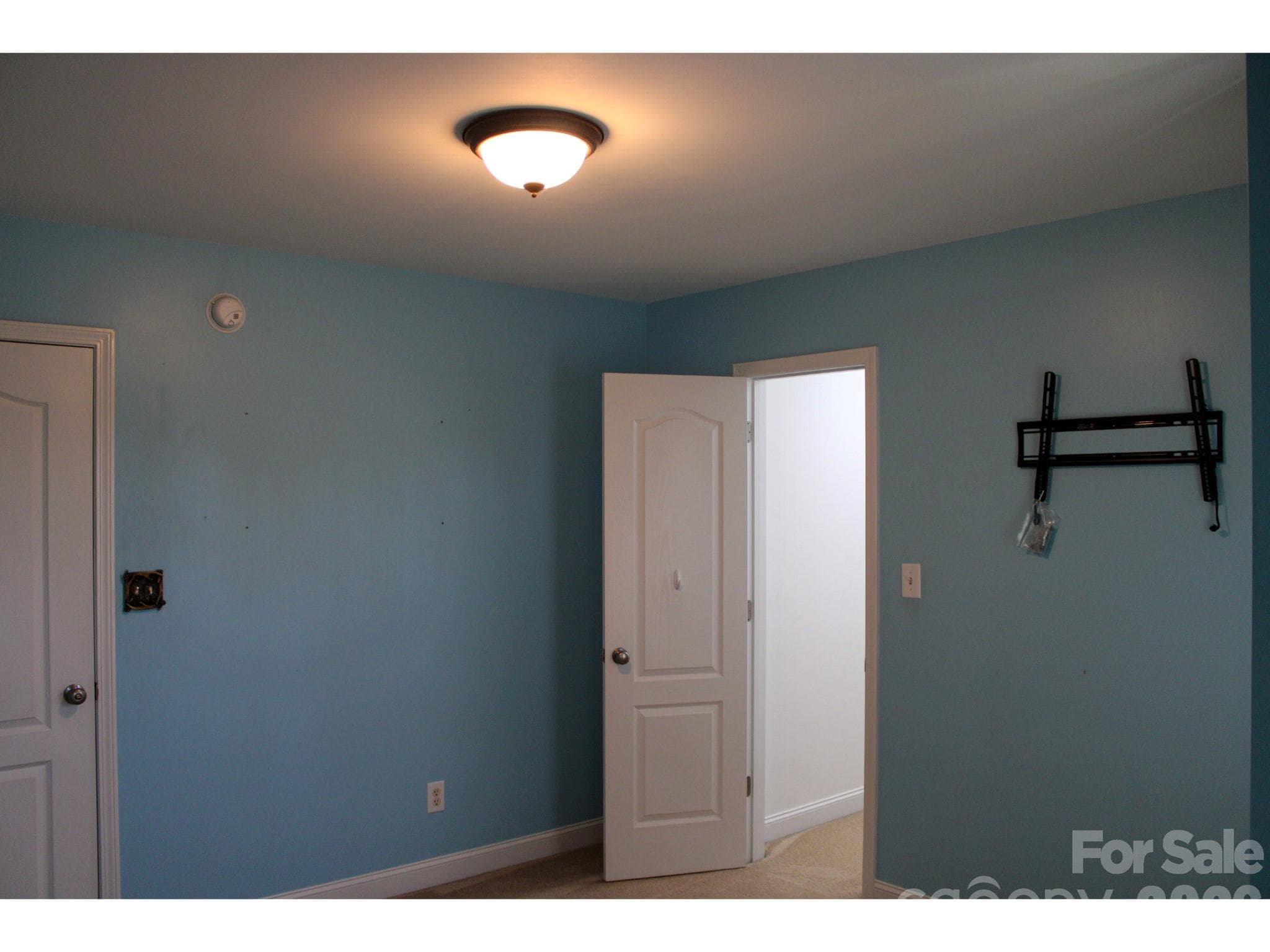 Single Family Residence at 1058 N Lilac Lane, Salisbury, photo 28 of 48
