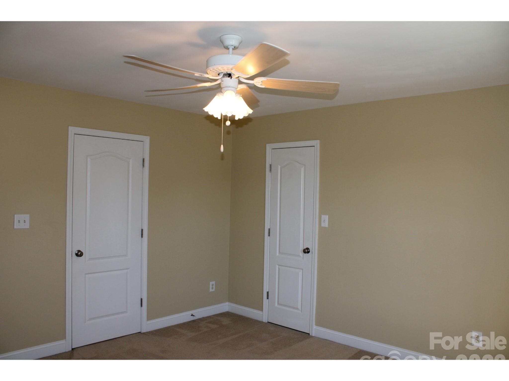 Single Family Residence at 1058 N Lilac Lane, Salisbury, photo 37 of 48
