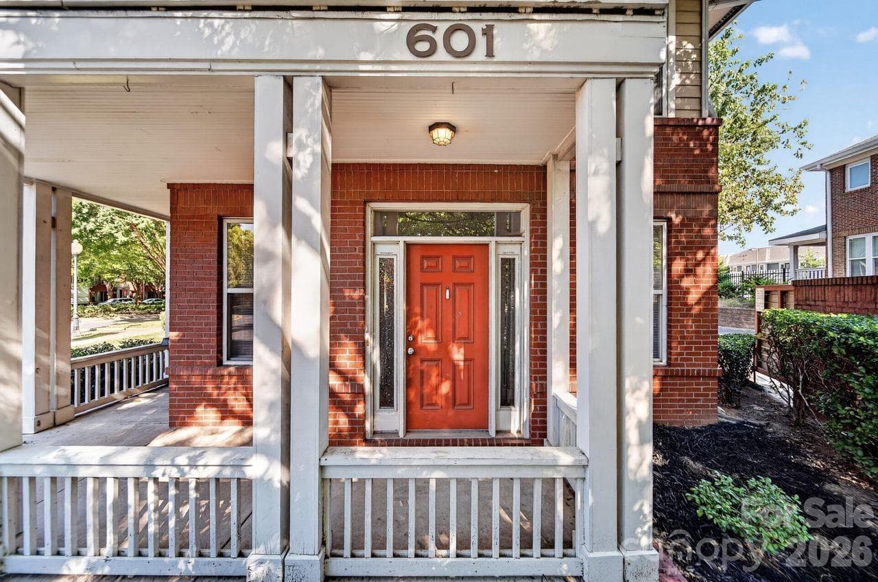 Townhouse at 601 N Davidson Street, Charlotte, photo 2 of 36