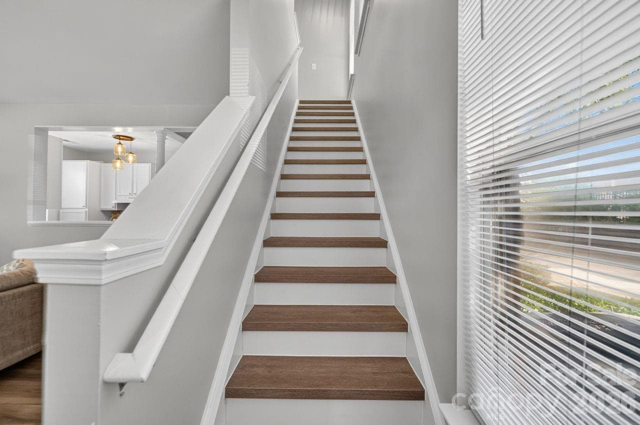 Townhouse at 601 N Davidson Street, Charlotte, photo 17 of 36