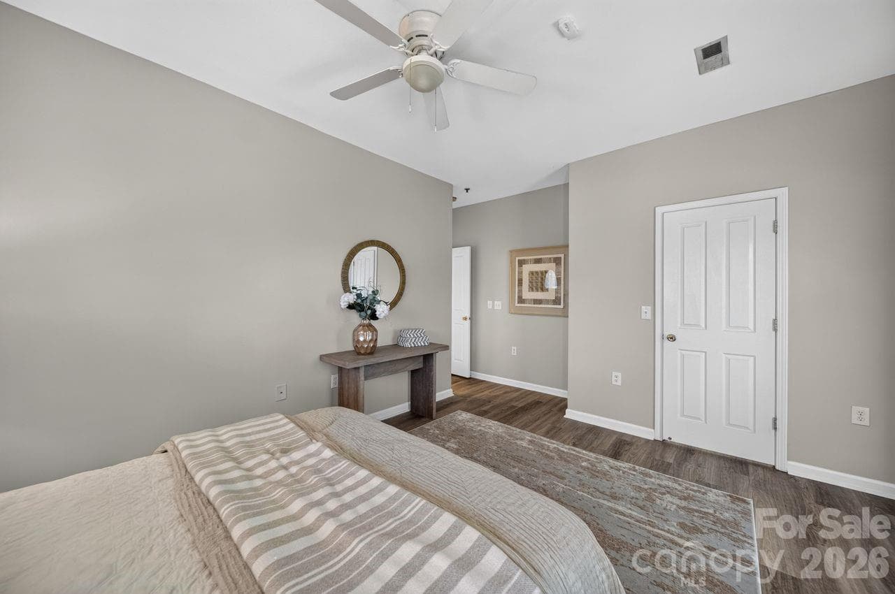 Townhouse at 601 N Davidson Street, Charlotte, photo 19 of 36