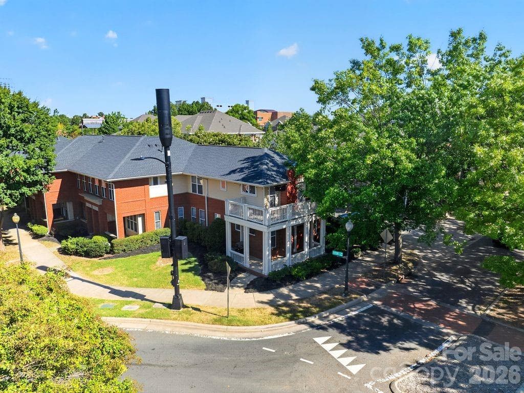Townhouse at 601 N Davidson Street, Charlotte, photo 33 of 36