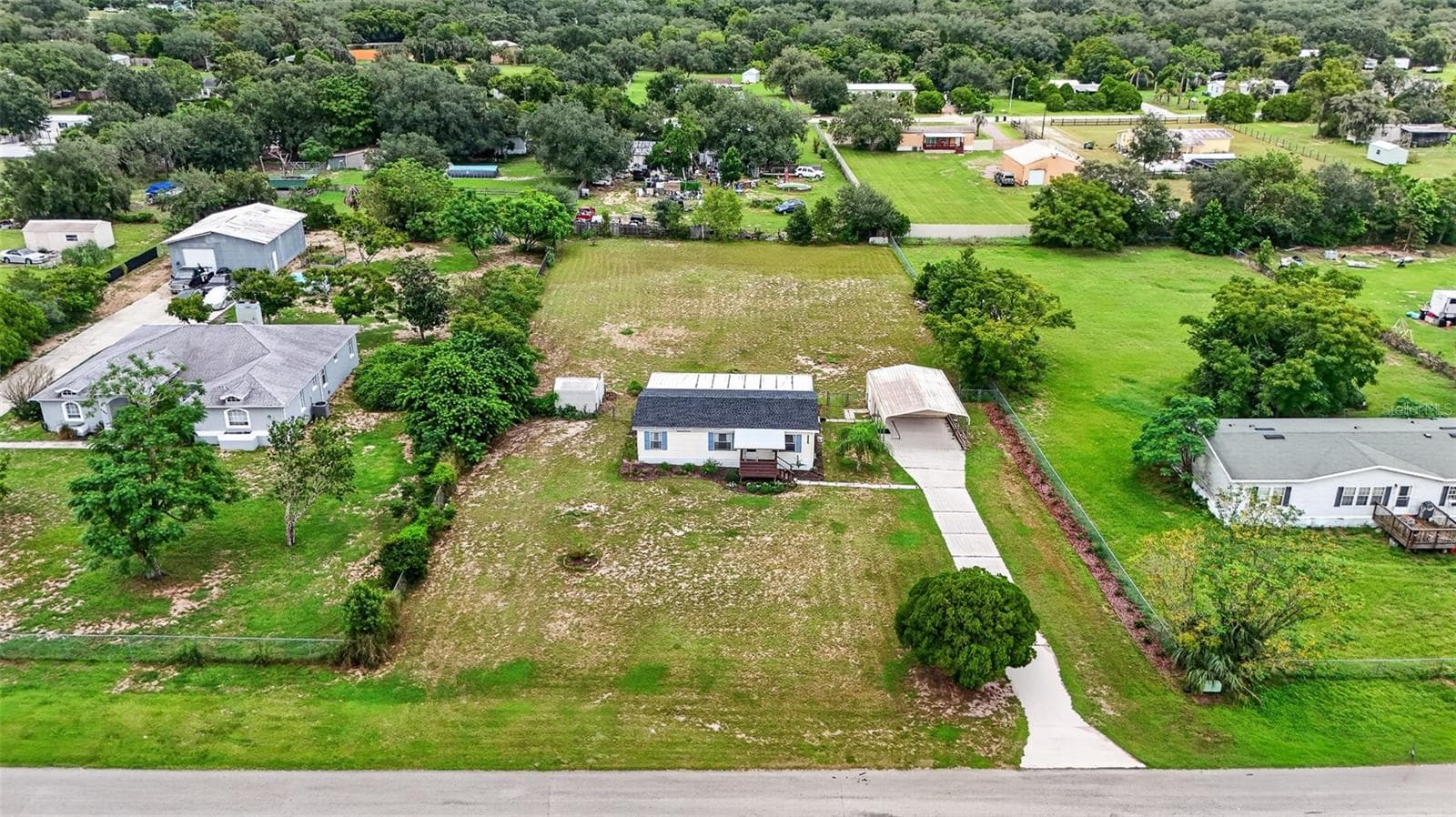 Manufactured Home at 4030 ROLLING HILLS CT W, LAKE WALES, photo 42 of 48