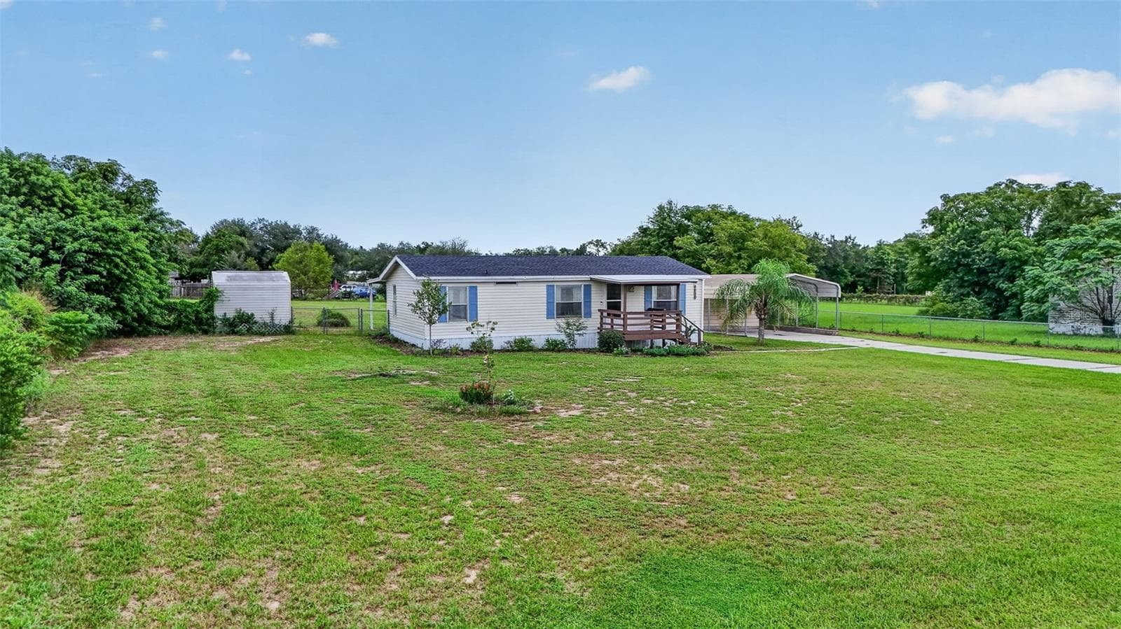 Manufactured Home at 4030 ROLLING HILLS CT W, LAKE WALES, photo 9 of 48