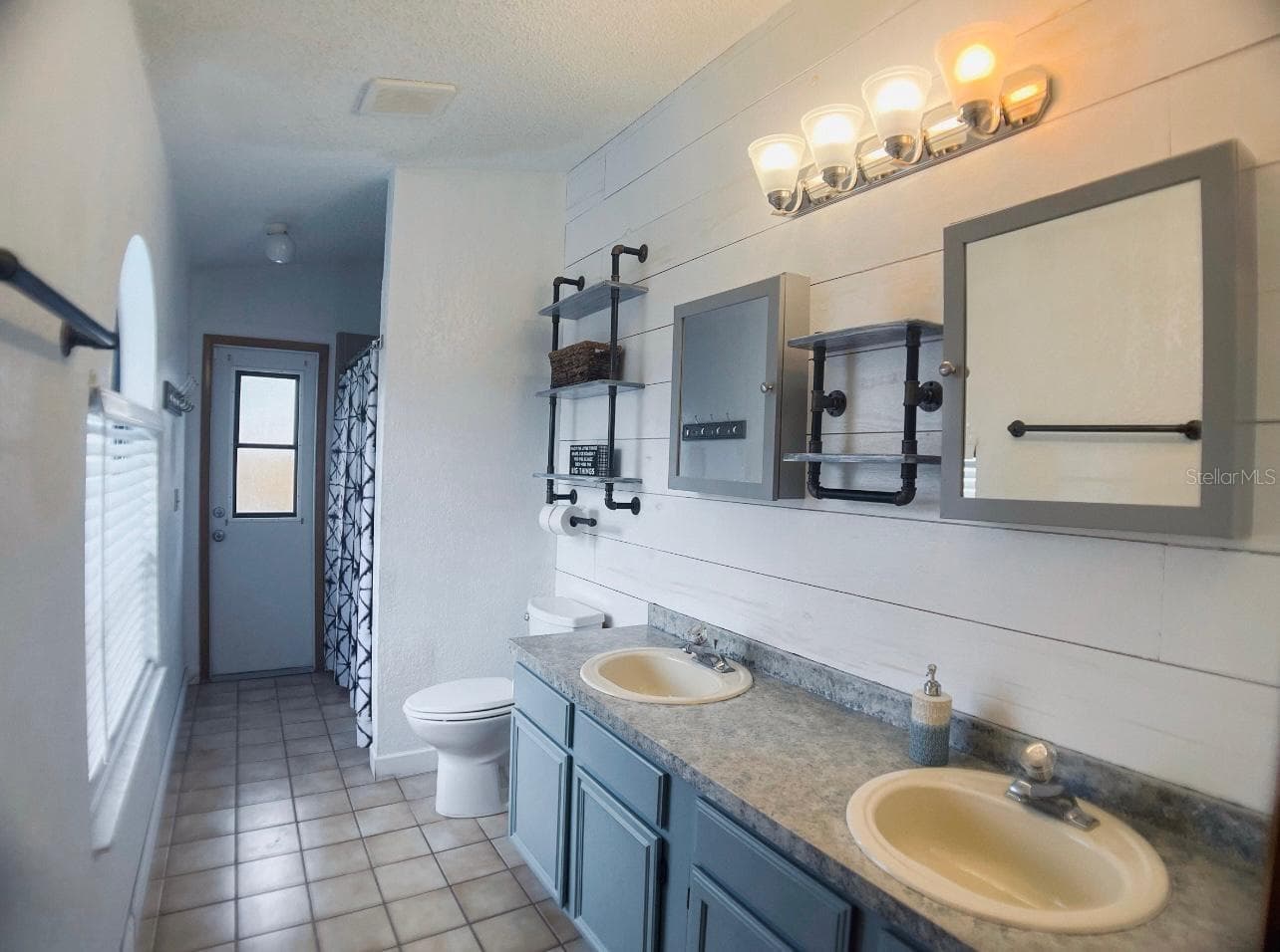 Single Family Residence at 12745 NEWFIELD DR S, ORLANDO, photo 24 of 30
