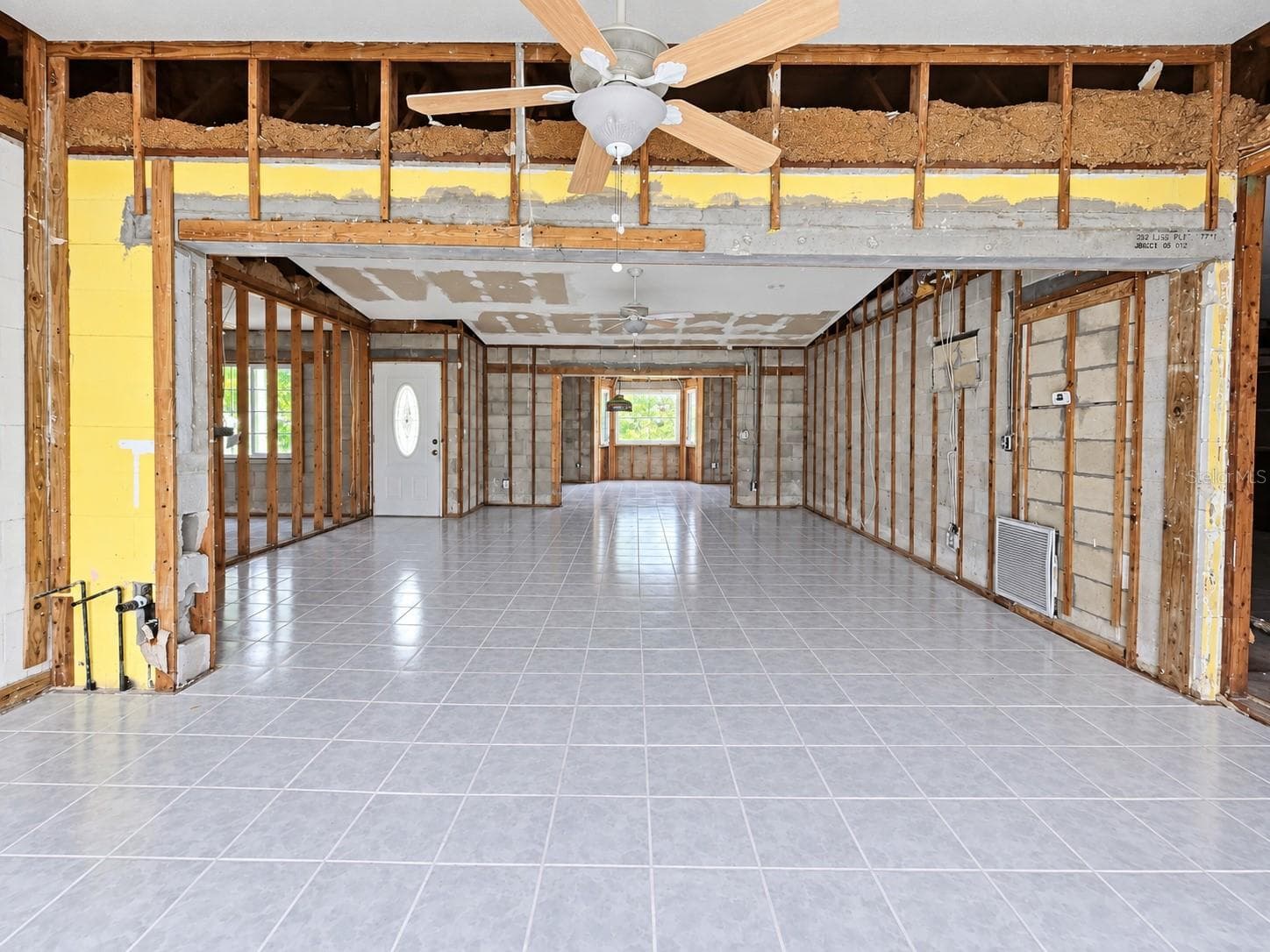 Living Room / Family Room - 13401 1ST ST E, MADEIRA BEACH