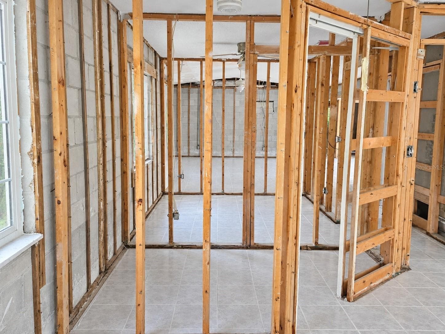 Closet - 13401 1ST ST E, MADEIRA BEACH