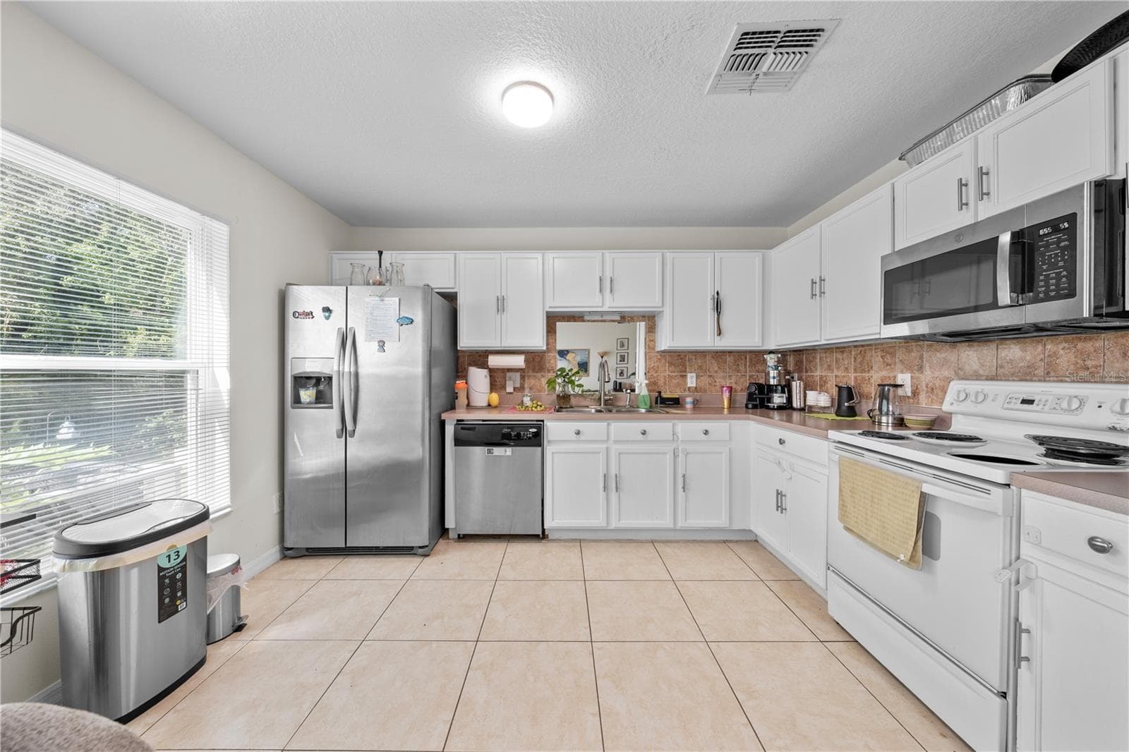 Single Family Residence at 2344 TOPAZ TRL, KISSIMMEE, photo 5 of 26