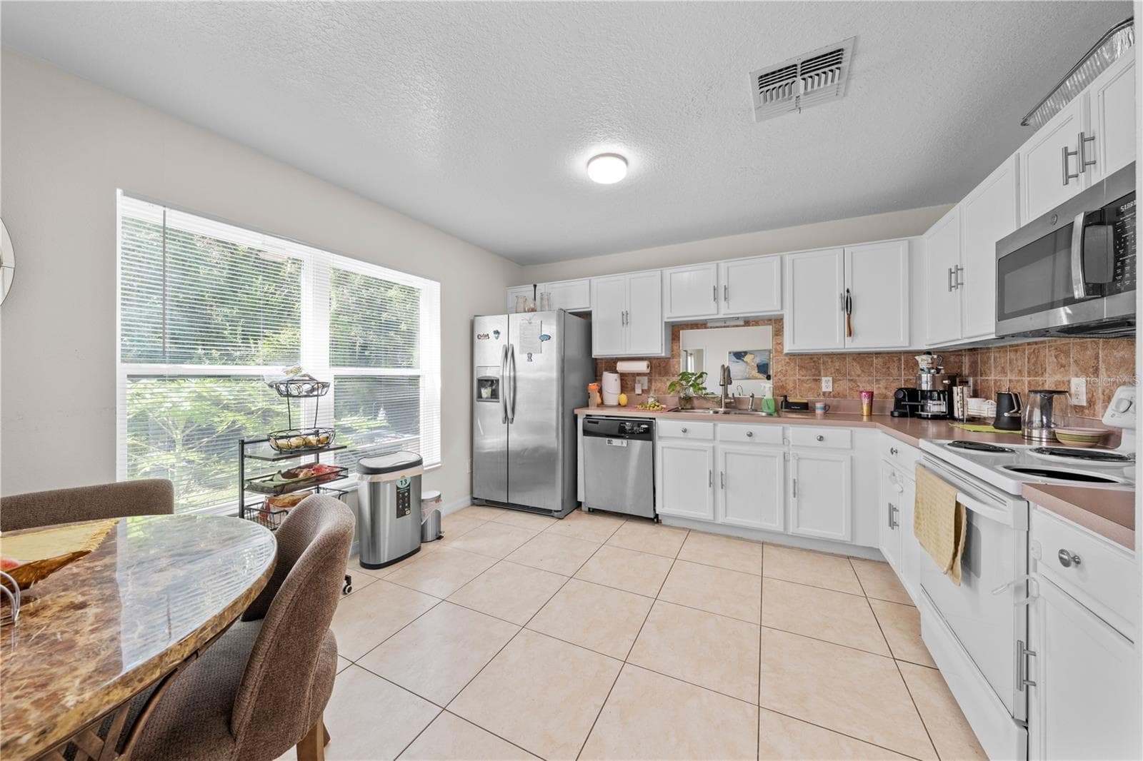 Single Family Residence at 2344 TOPAZ TRL, KISSIMMEE, photo 6 of 26