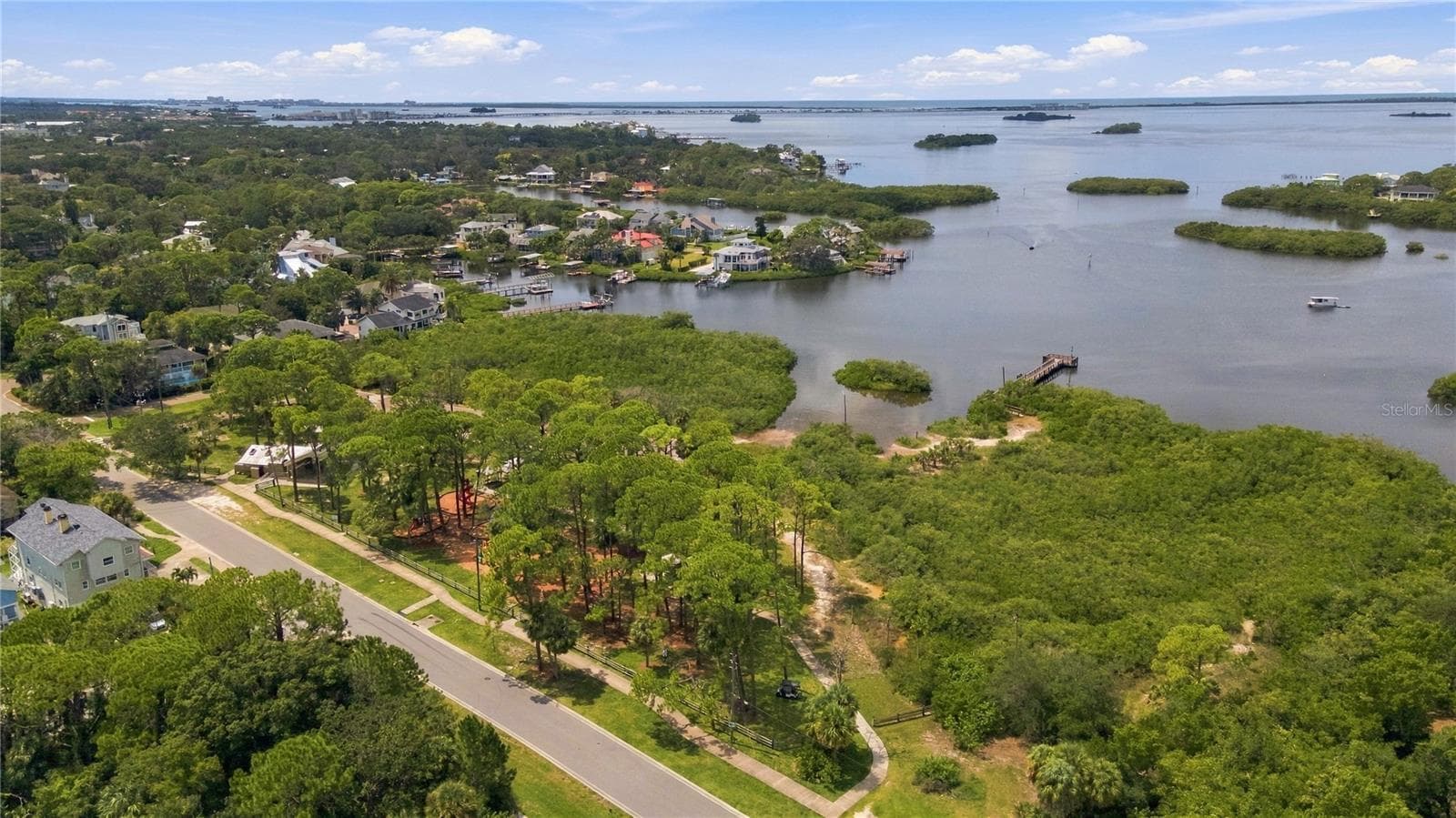 Single Family Residence at 839 FLORIDA AVE, PALM HARBOR, photo 52 of 93