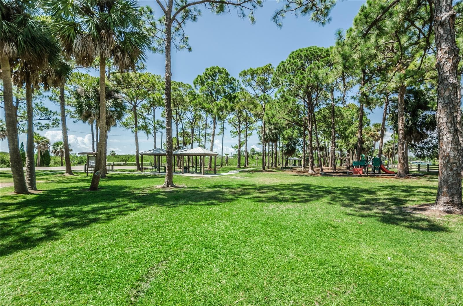 Single Family Residence at 839 FLORIDA AVE, PALM HARBOR, photo 68 of 93