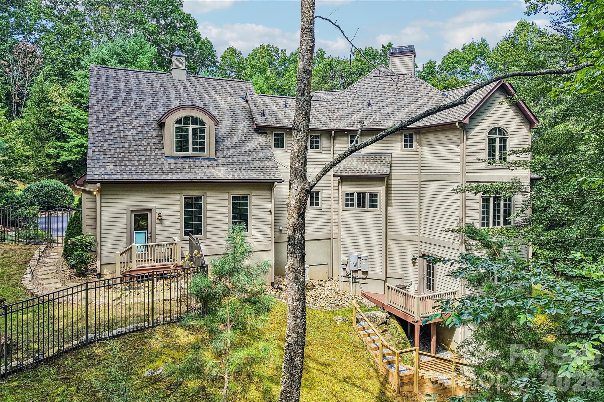 Full view of the back - 361 Mills River Way, Horse Shoe