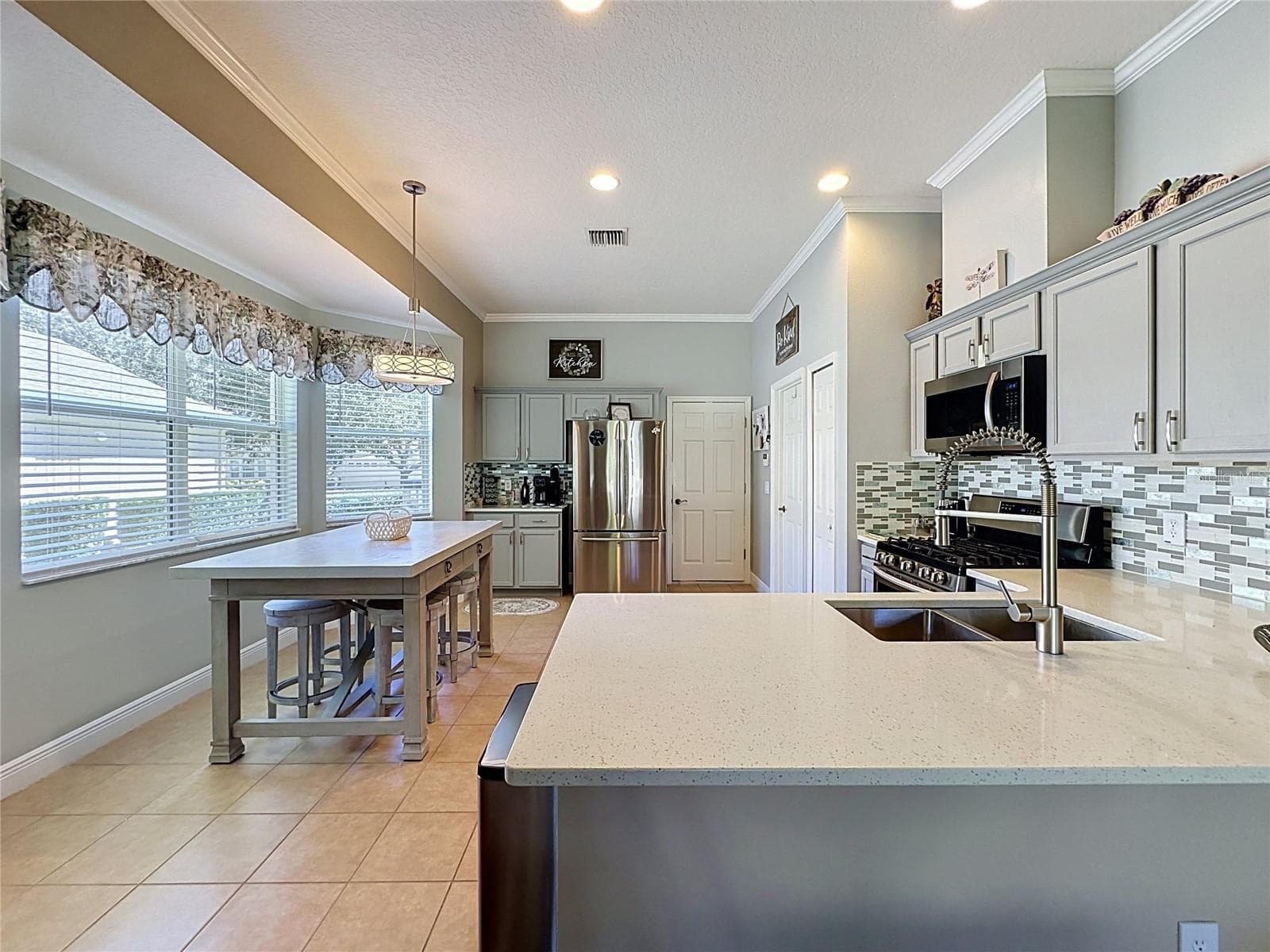Single Family Residence at 189 BALMY COAST RD, GROVELAND, photo 13 of 69