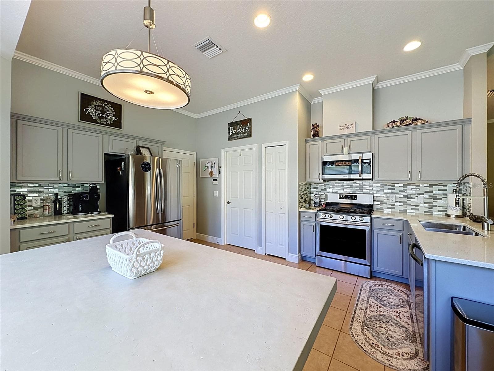 Single Family Residence at 189 BALMY COAST RD, GROVELAND, photo 15 of 69