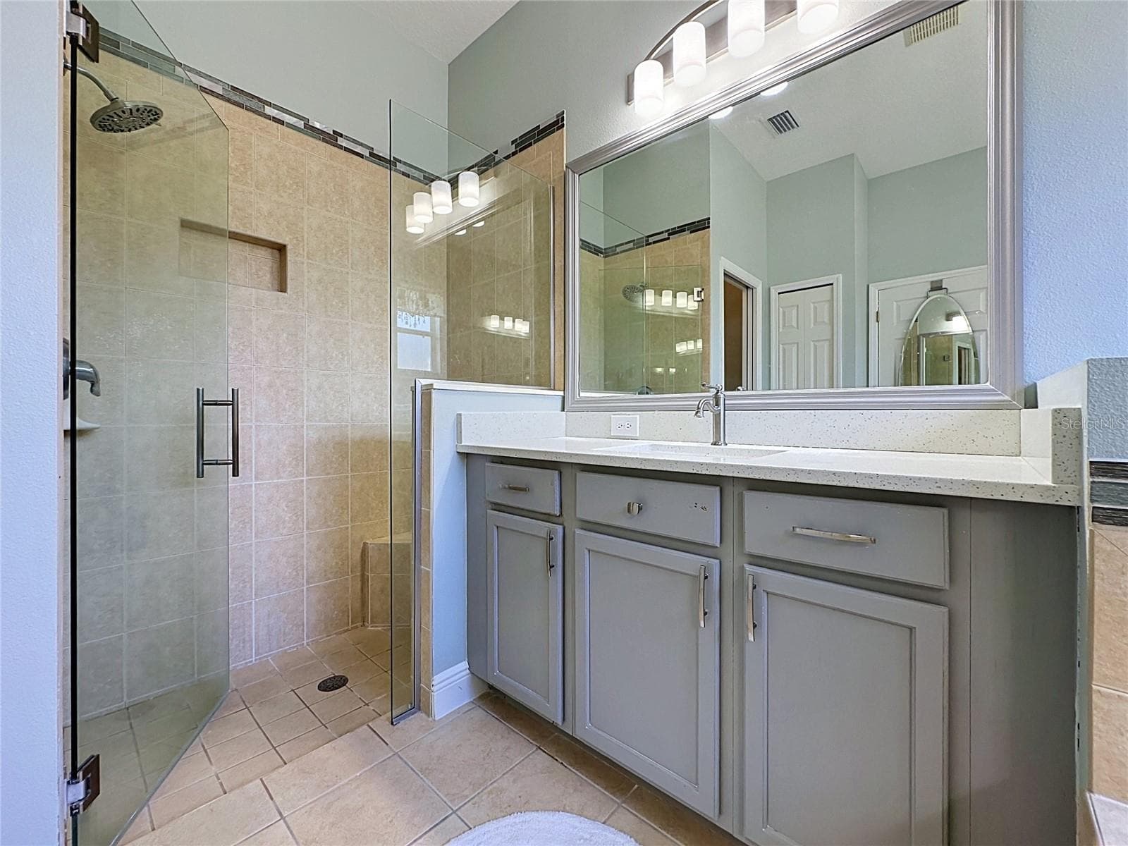 Single Family Residence at 189 BALMY COAST RD, GROVELAND, photo 23 of 69