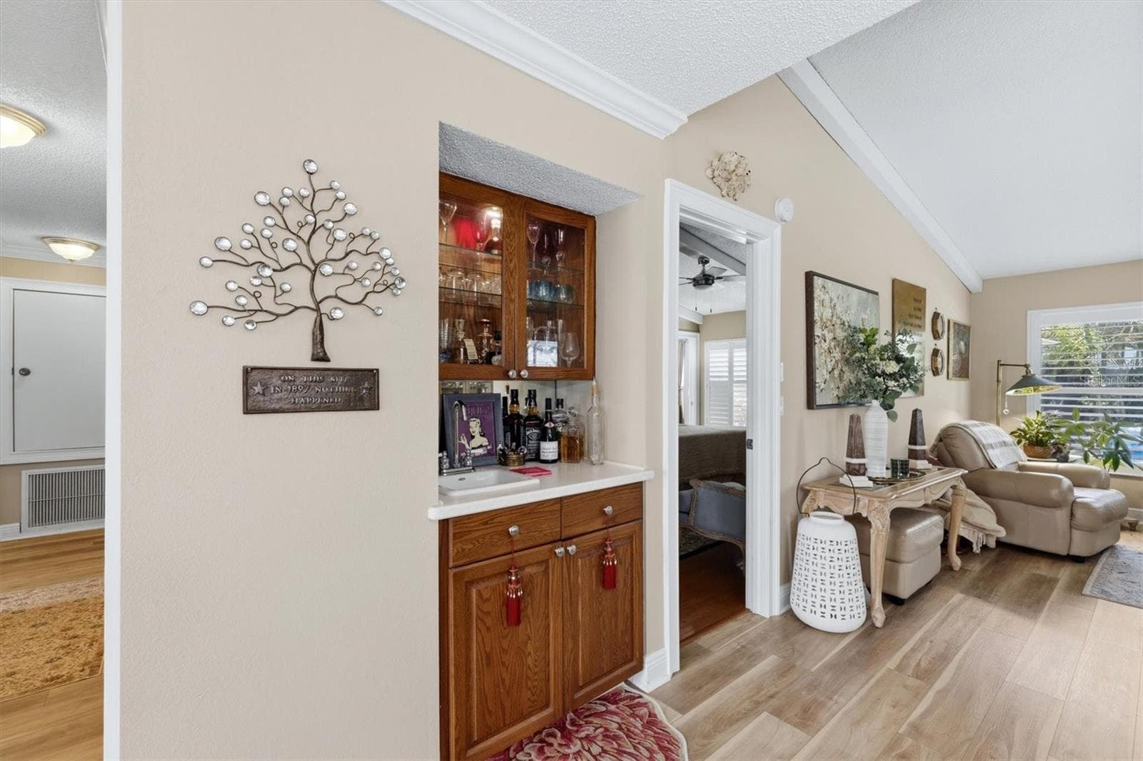 Wet Bar in Dining room - 3828 EASTON ST, SARASOTA