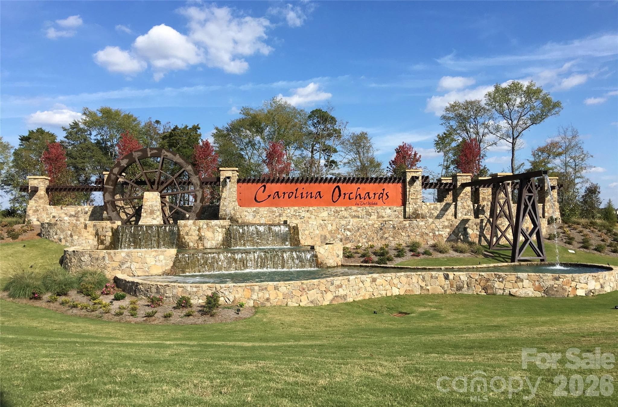 Come join us in the Orchards.  It's a great place to call HOME :) - 1018 Kirby Drive, Fort Mill