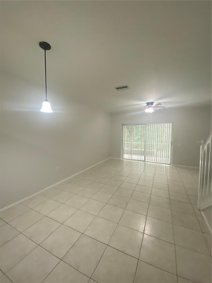 Townhouse at 8547 HUNTERS KEY CIR, TAMPA, photo 7 of 25