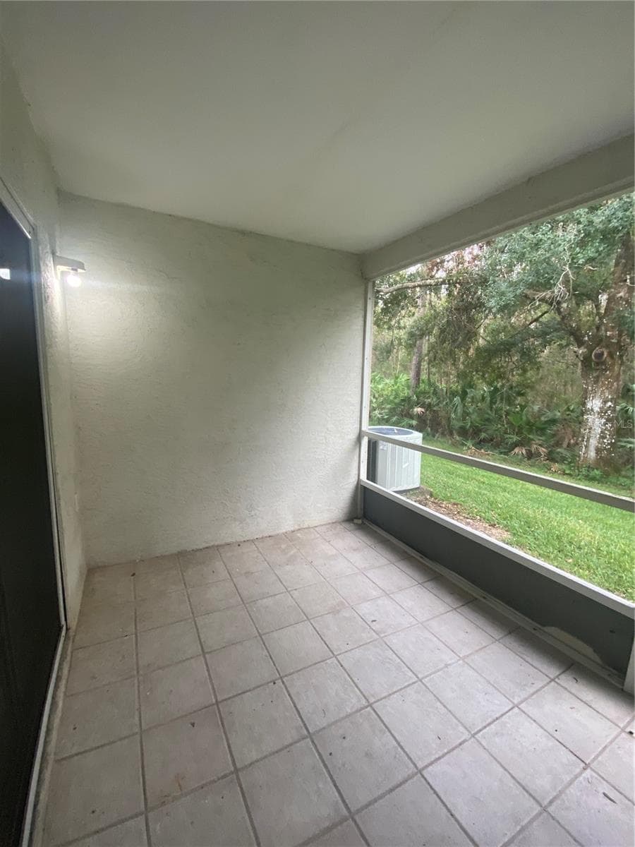 Townhouse at 8547 HUNTERS KEY CIR, TAMPA, photo 22 of 25
