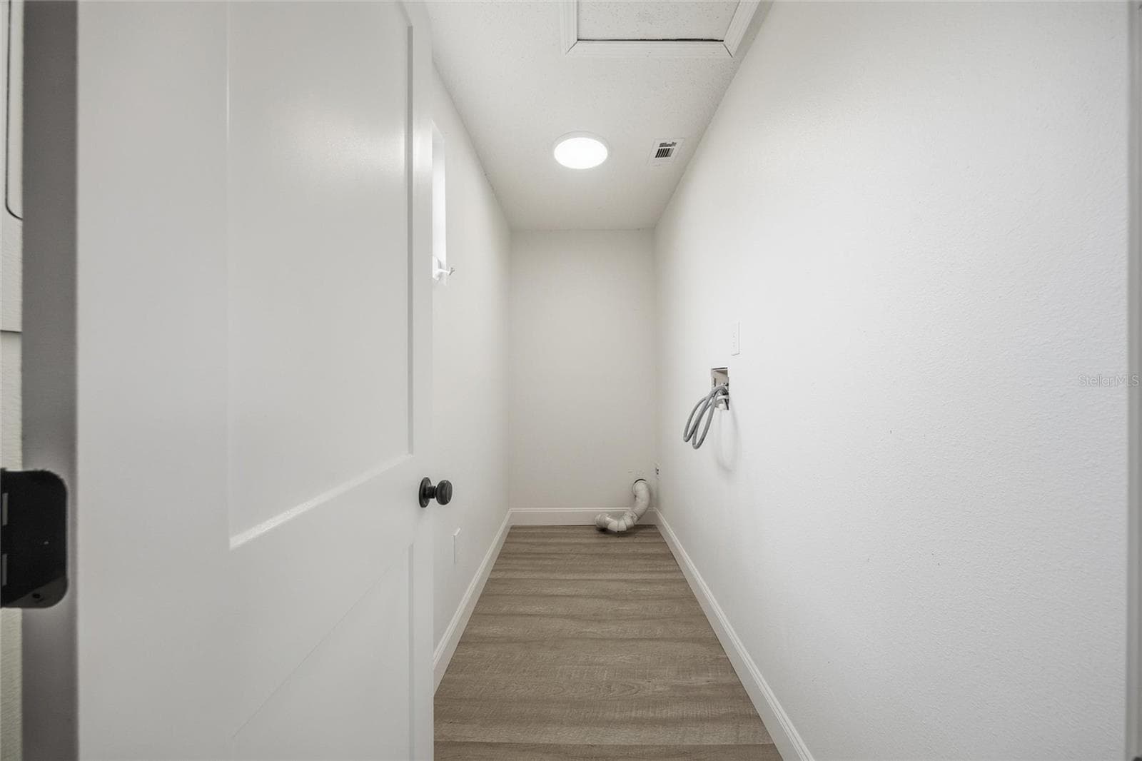 Laundry area - 15210 LANCER RD, SPRING HILL
