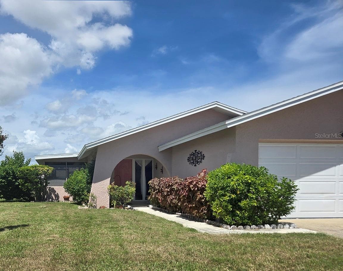 Single Family Residence at 4535 GREAT LAKES DR S, CLEARWATER, photo 2 of 35