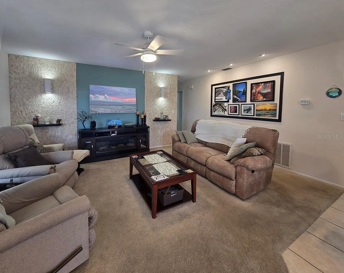 Single Family Residence at 4535 GREAT LAKES DR S, CLEARWATER, photo 5 of 35