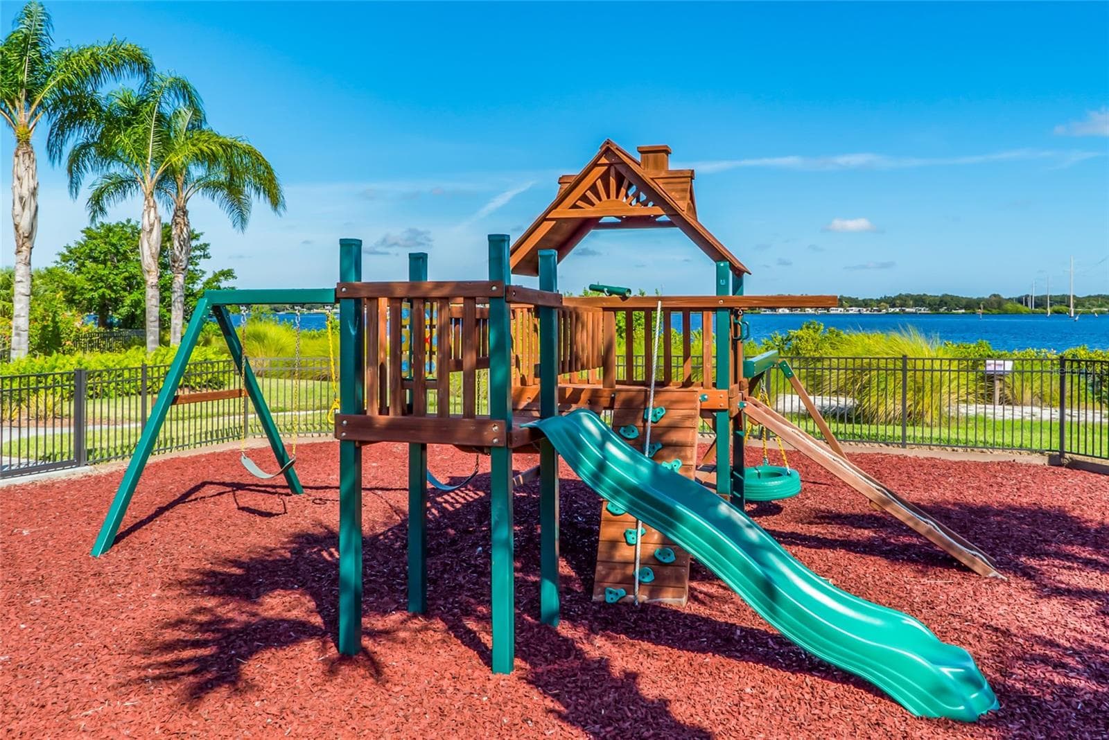 Single Family Residence at 921 RIVERSCAPE ST, BRADENTON, photo 58 of 89