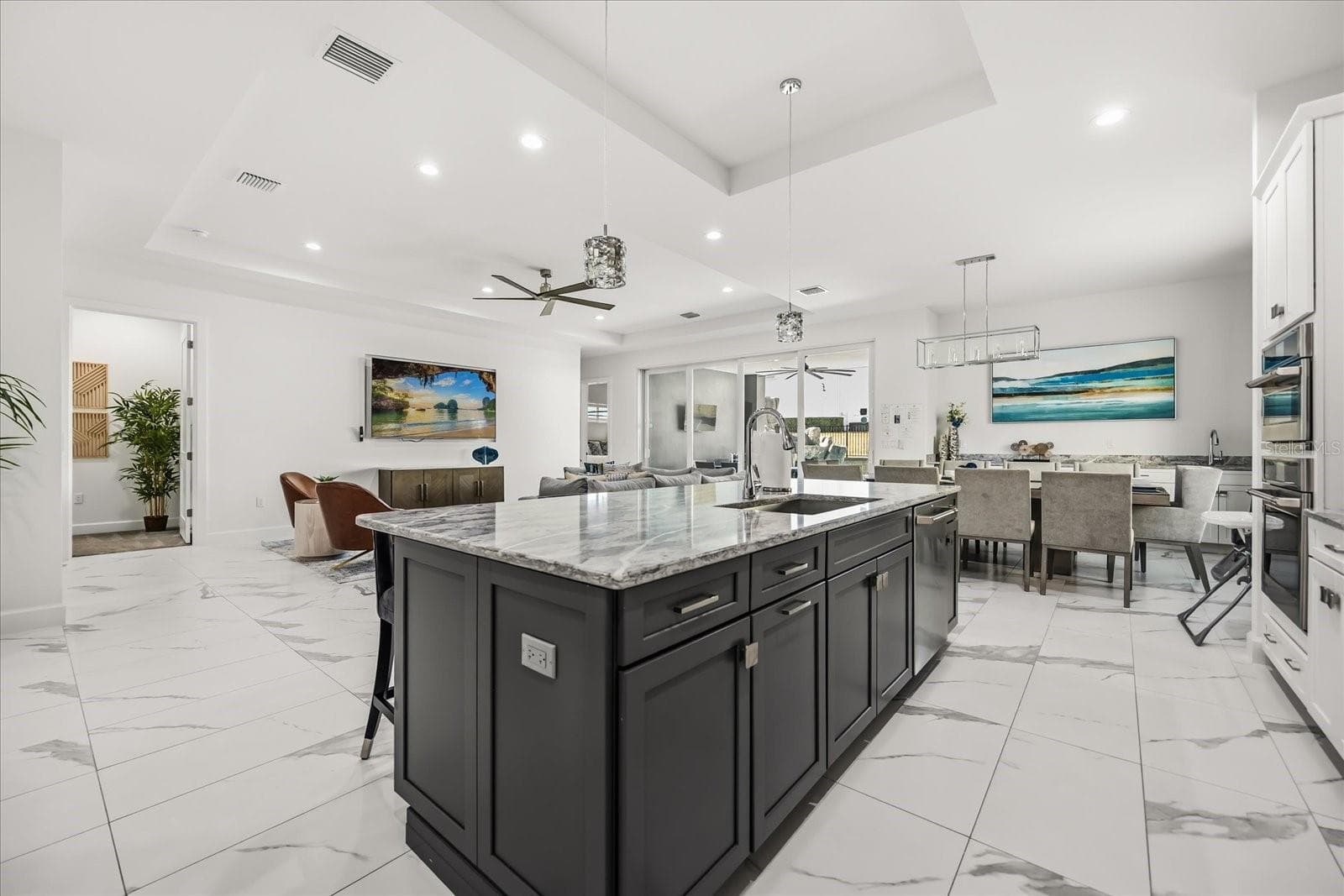 Single Family Residence at 7617 EXCITEMENT DR, KISSIMMEE, photo 16 of 86