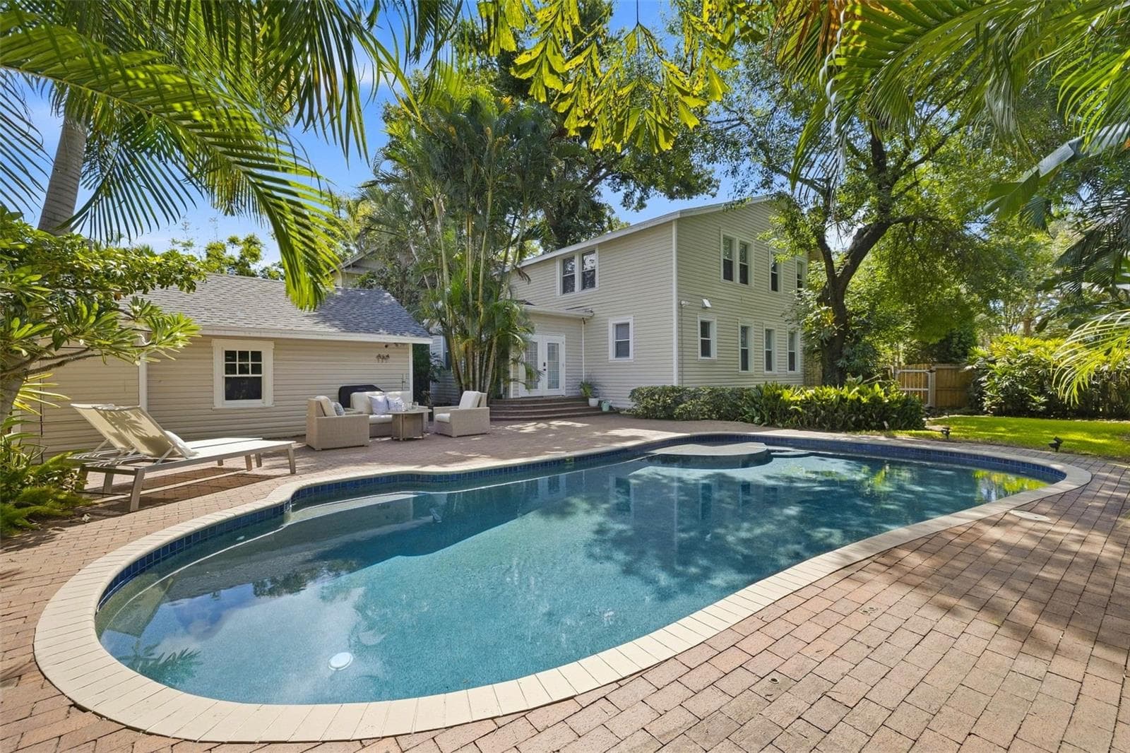 Single Family Residence at 841 24TH AVE N, ST PETERSBURG, photo 58 of 89