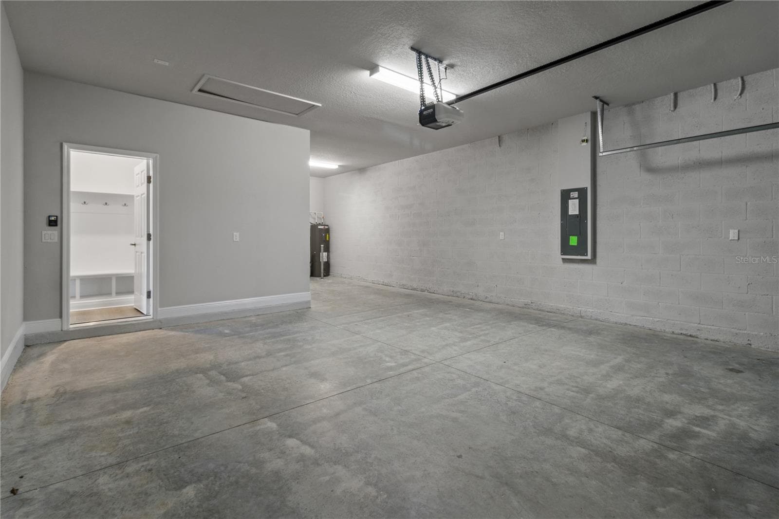 3 Car Garage - Tandem Style - 11920 RICHMOND TRL, PARRISH