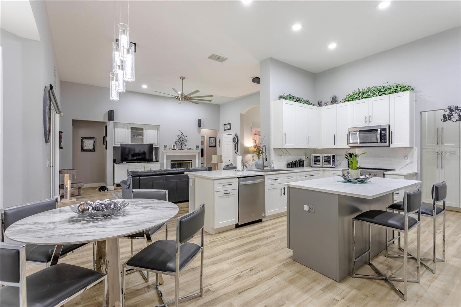 Single Family Residence at 1837 MORGANS MILL CIR, ORLANDO, photo 16 of 39