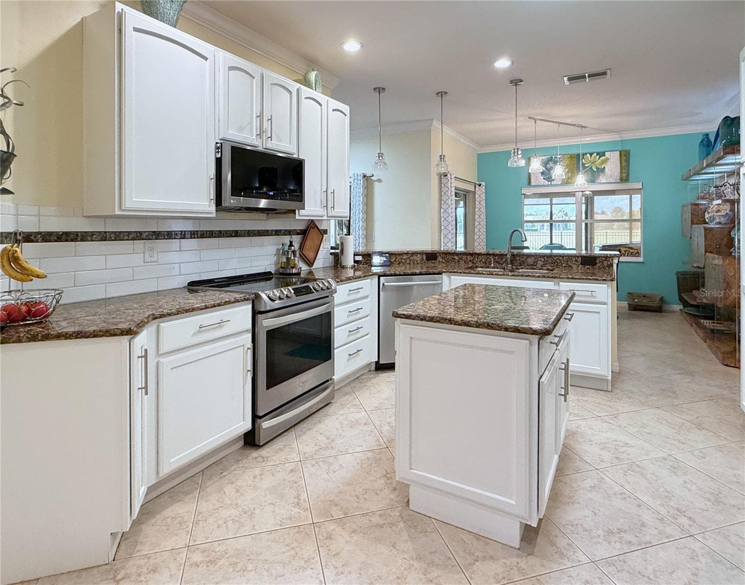 Upgraded Kitchen - 157 SORRENTO RD, POINCIANA