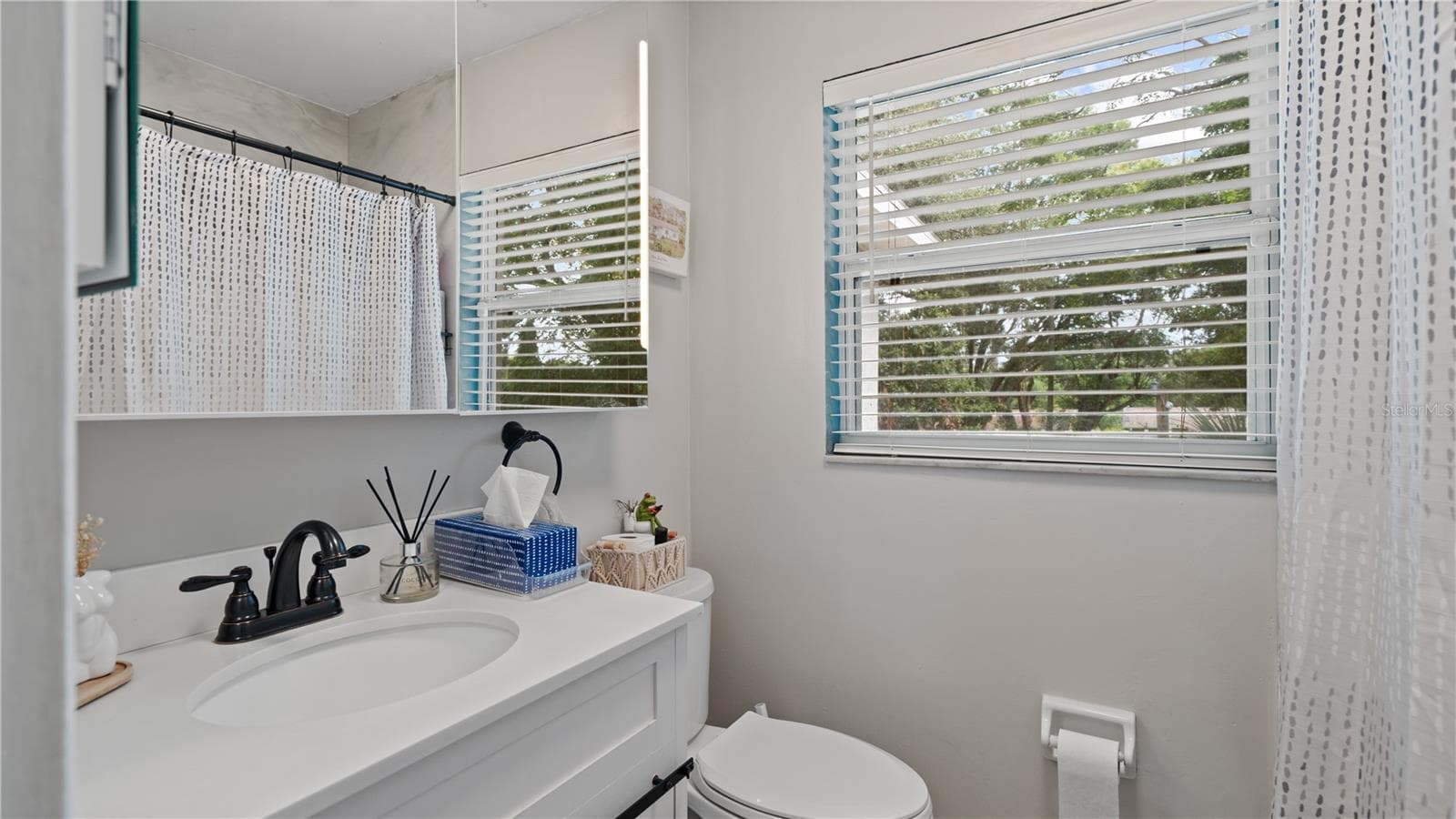 Primary Bath - 1124 W DESOTO ST, CLERMONT