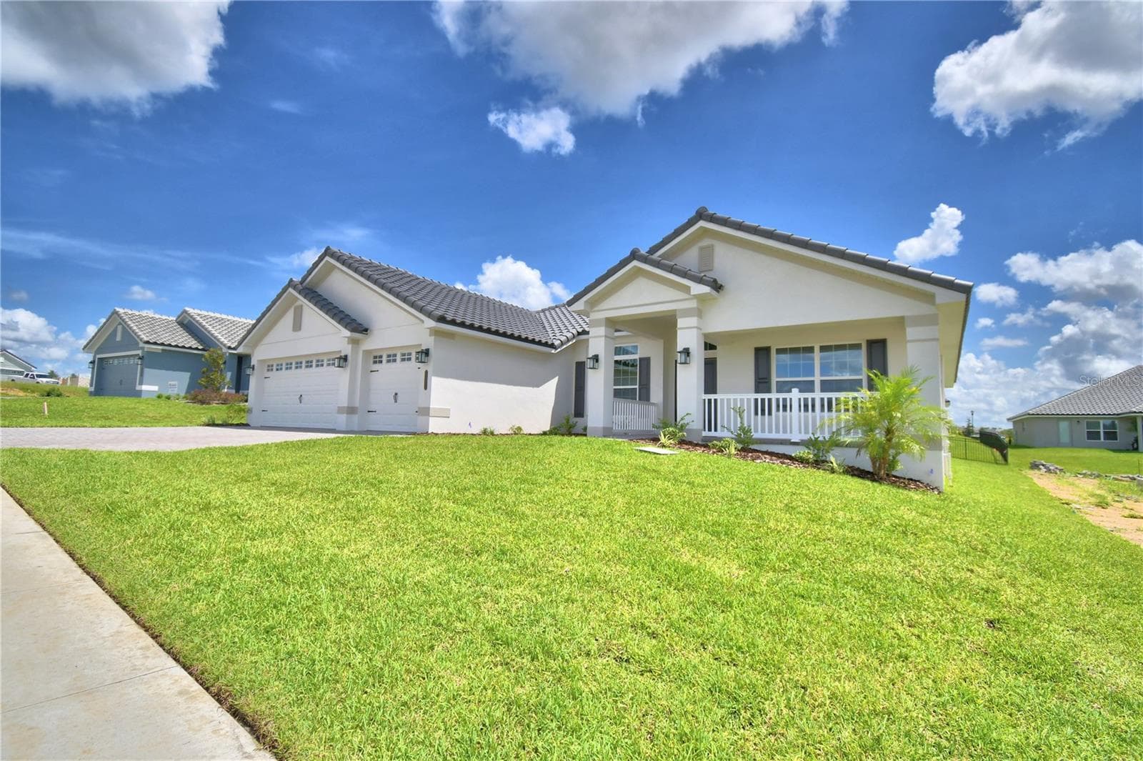 Single Family Residence at 5421 WATERSIDE DR, AUBURNDALE, photo 2 of 71
