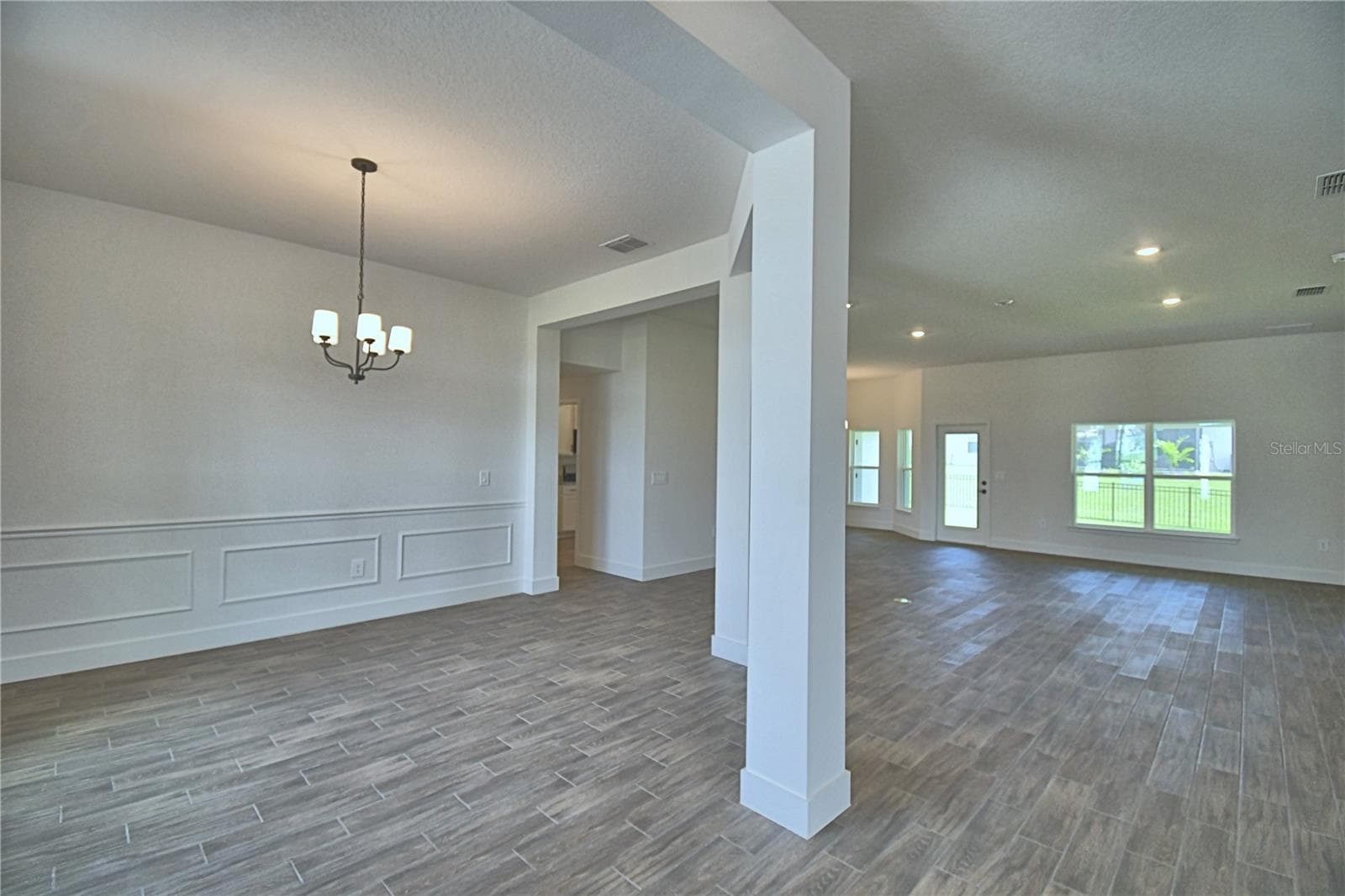 Single Family Residence at 5421 WATERSIDE DR, AUBURNDALE, photo 6 of 71