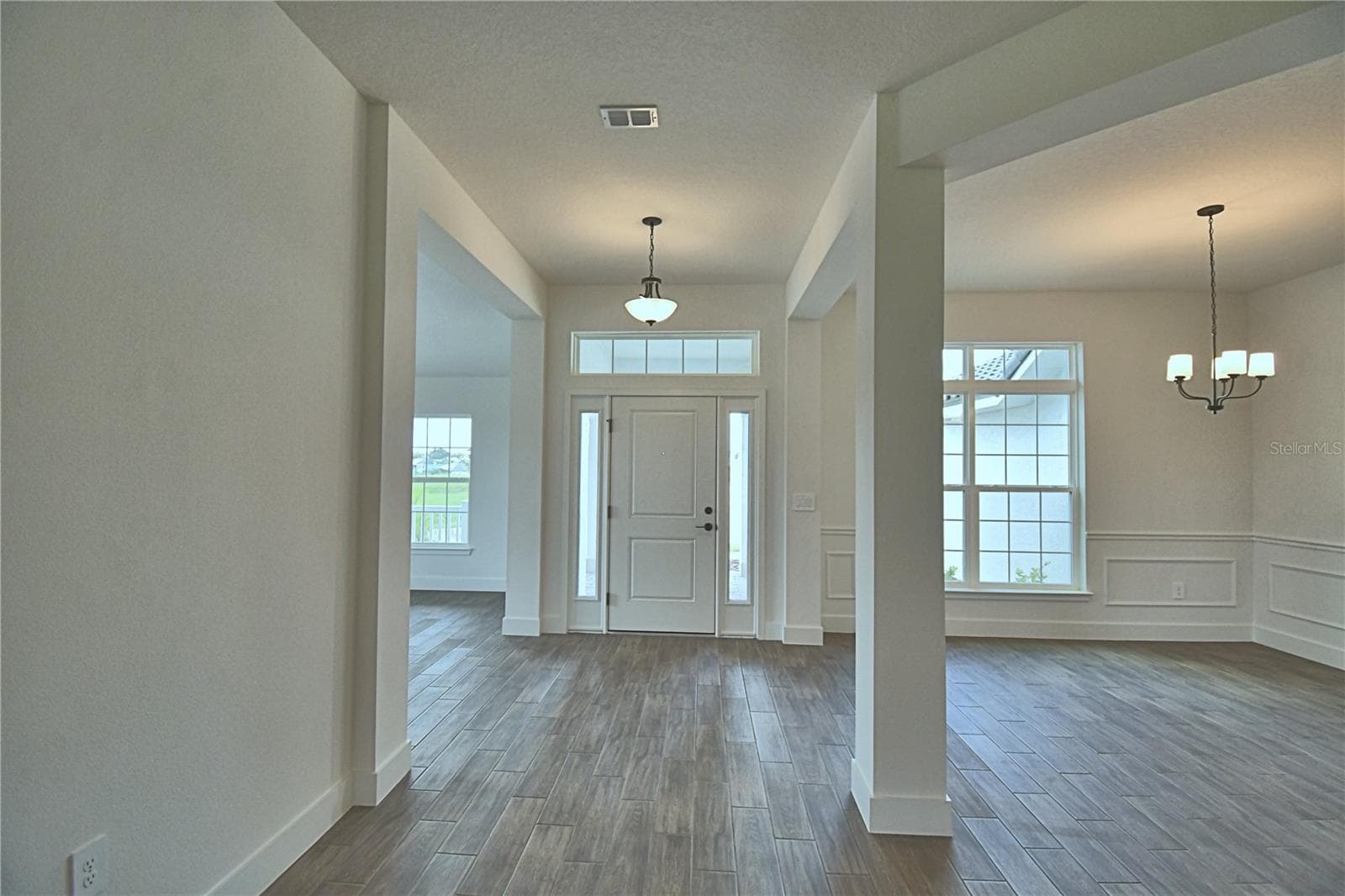 Single Family Residence at 5421 WATERSIDE DR, AUBURNDALE, photo 10 of 71