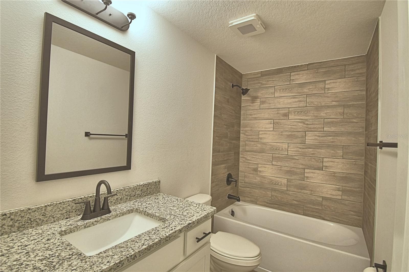 Single Family Residence at 5421 WATERSIDE DR, AUBURNDALE, photo 24 of 71
