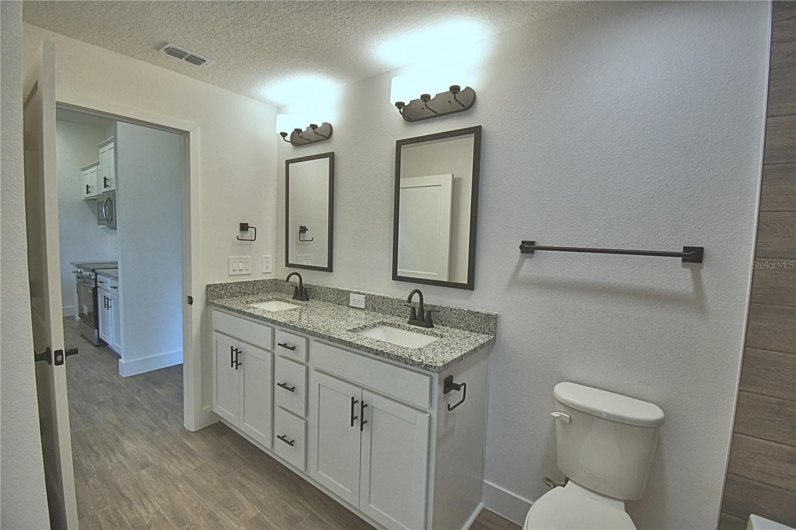 Single Family Residence at 5421 WATERSIDE DR, AUBURNDALE, photo 31 of 71