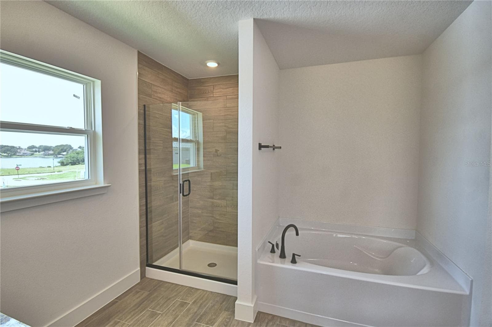 Single Family Residence at 5421 WATERSIDE DR, AUBURNDALE, photo 44 of 71
