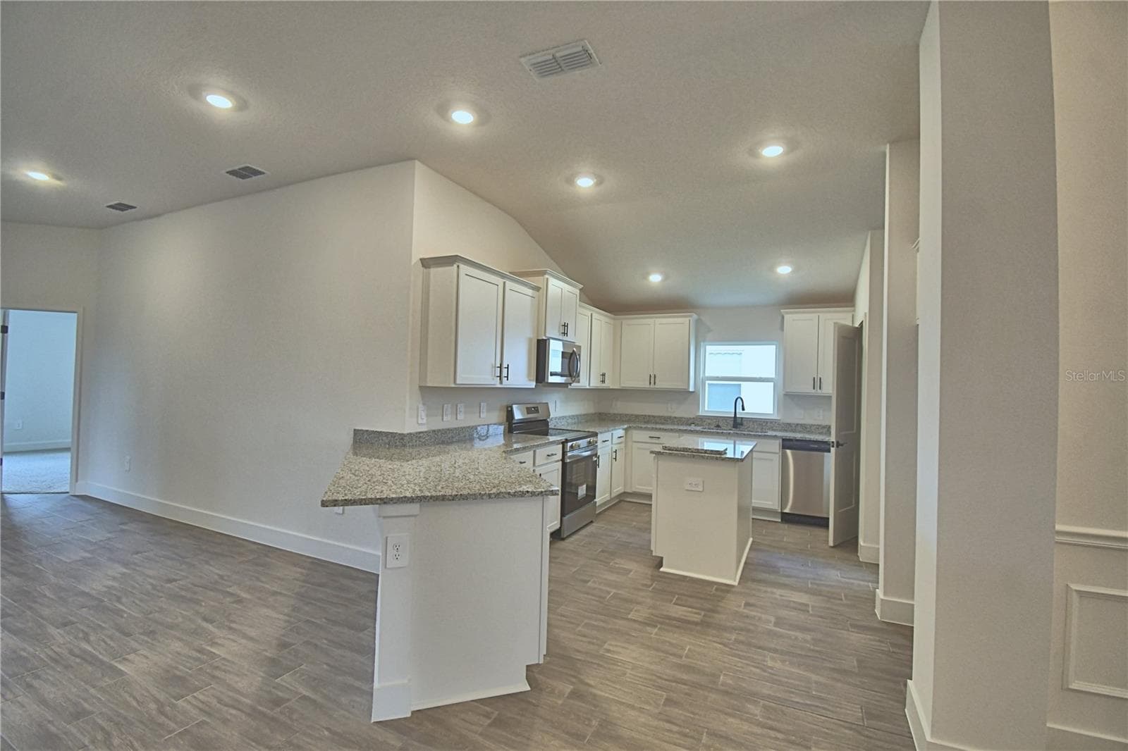 Single Family Residence at 4718 GRANDVIEW GLEN DR, AUBURNDALE, photo 10 of 70