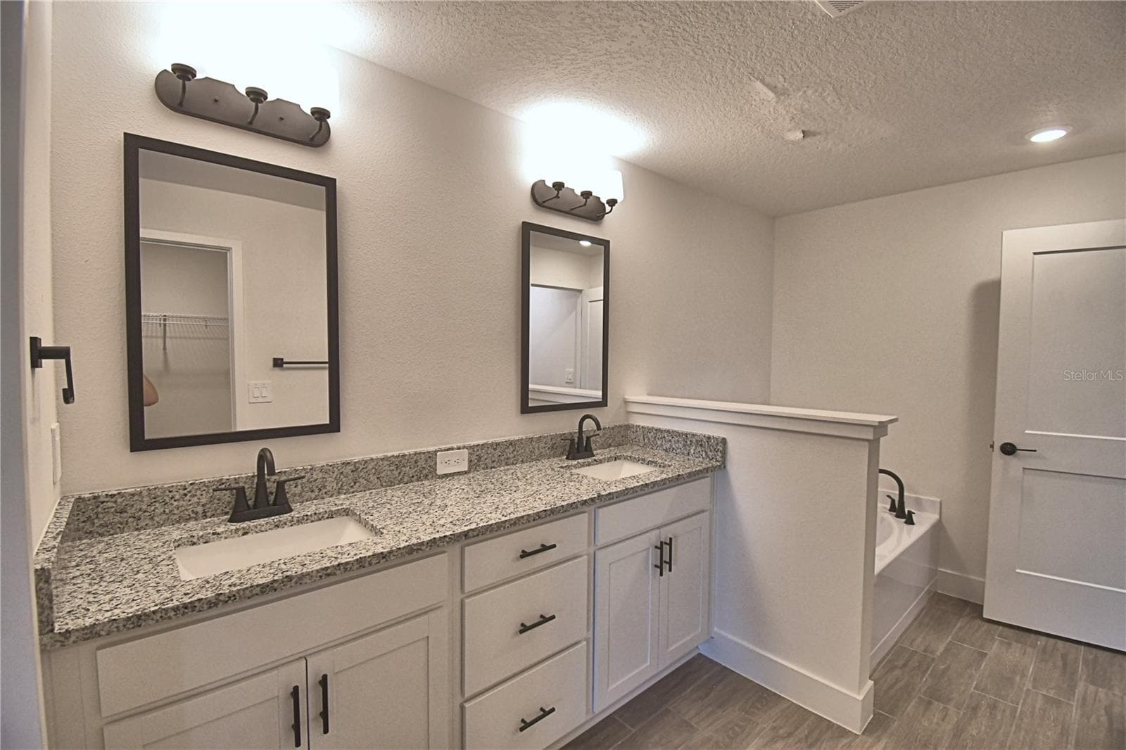 Single Family Residence at 4718 GRANDVIEW GLEN DR, AUBURNDALE, photo 39 of 70