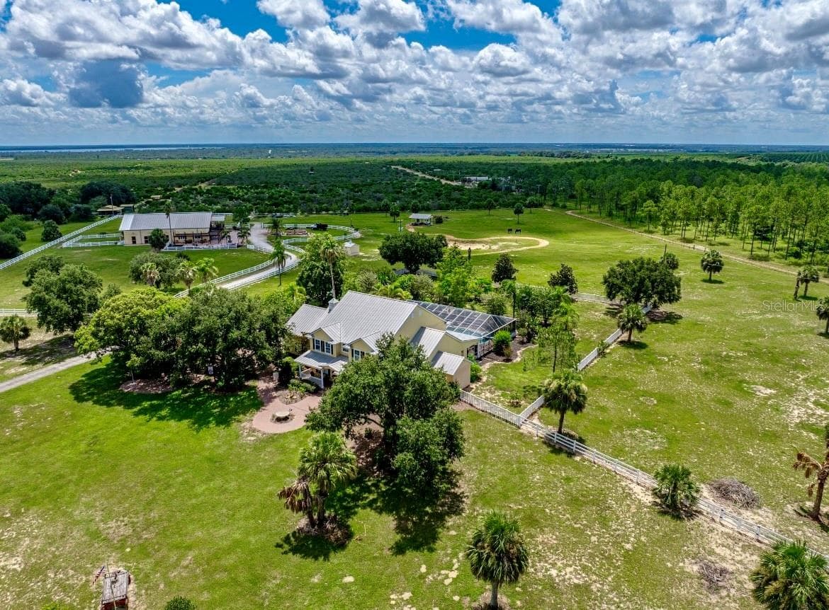 Single Family Residence at 664 S LAKE STARR BLVD, LAKE WALES, photo 4 of 103