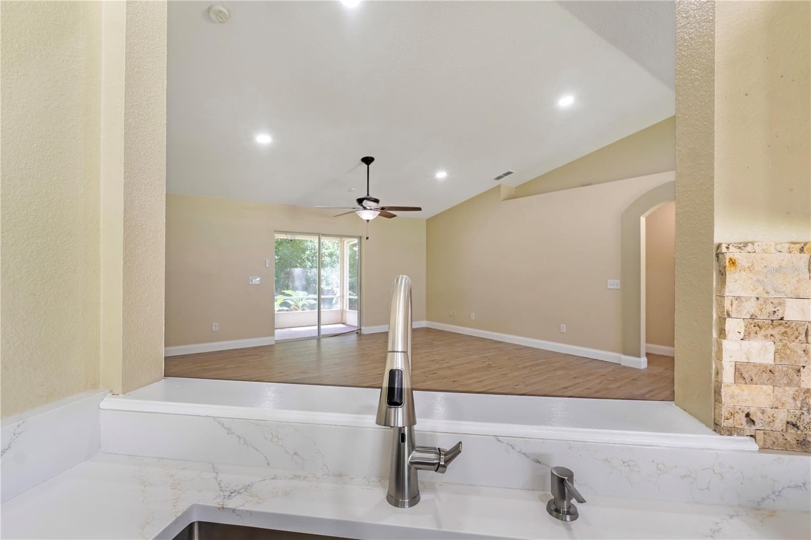Single Family Residence at 1260 2ND ST, ORANGE CITY, photo 9 of 33