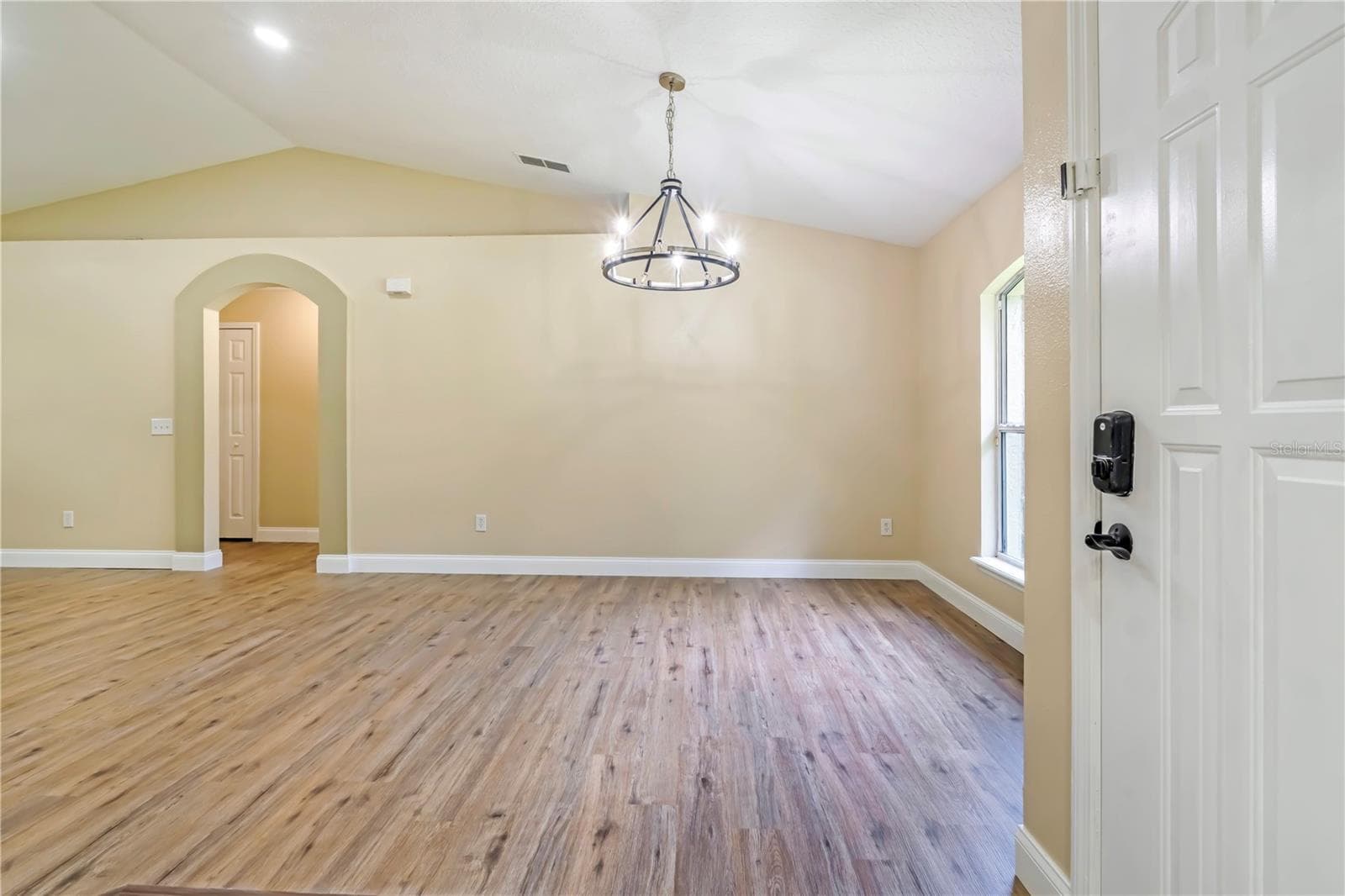 Single Family Residence at 1260 2ND ST, ORANGE CITY, photo 10 of 33