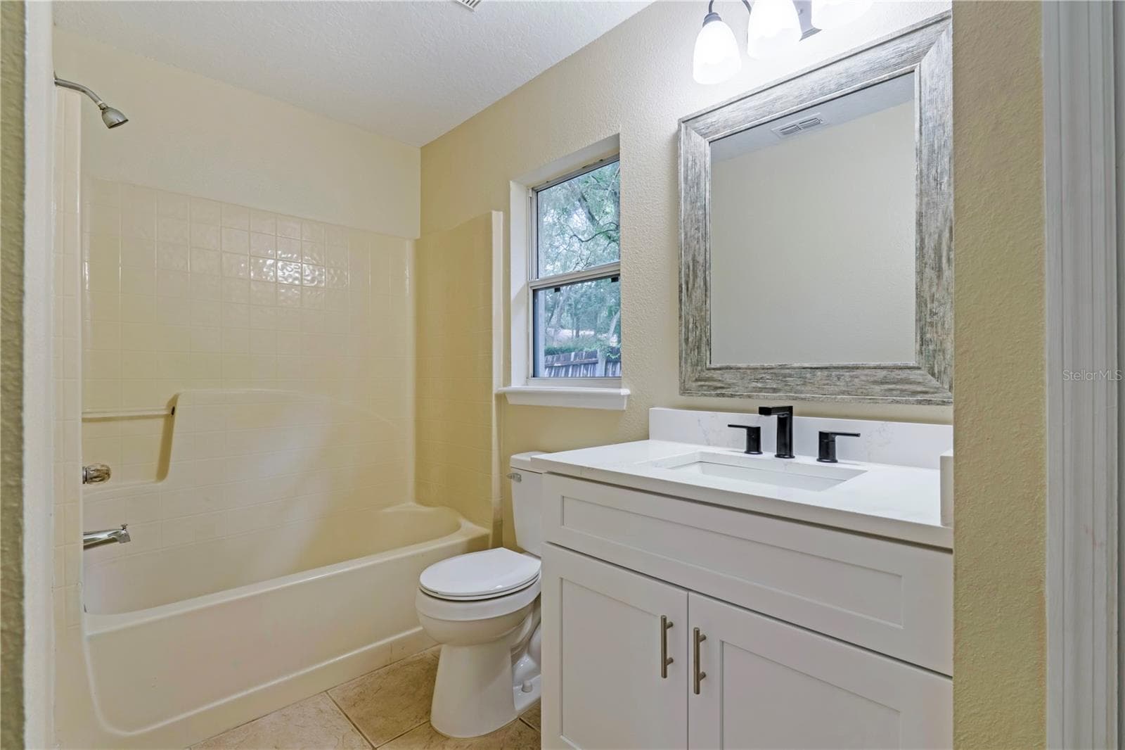 Single Family Residence at 1260 2ND ST, ORANGE CITY, photo 16 of 33